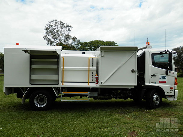 JAC Mobile Fuel Service Vehicle